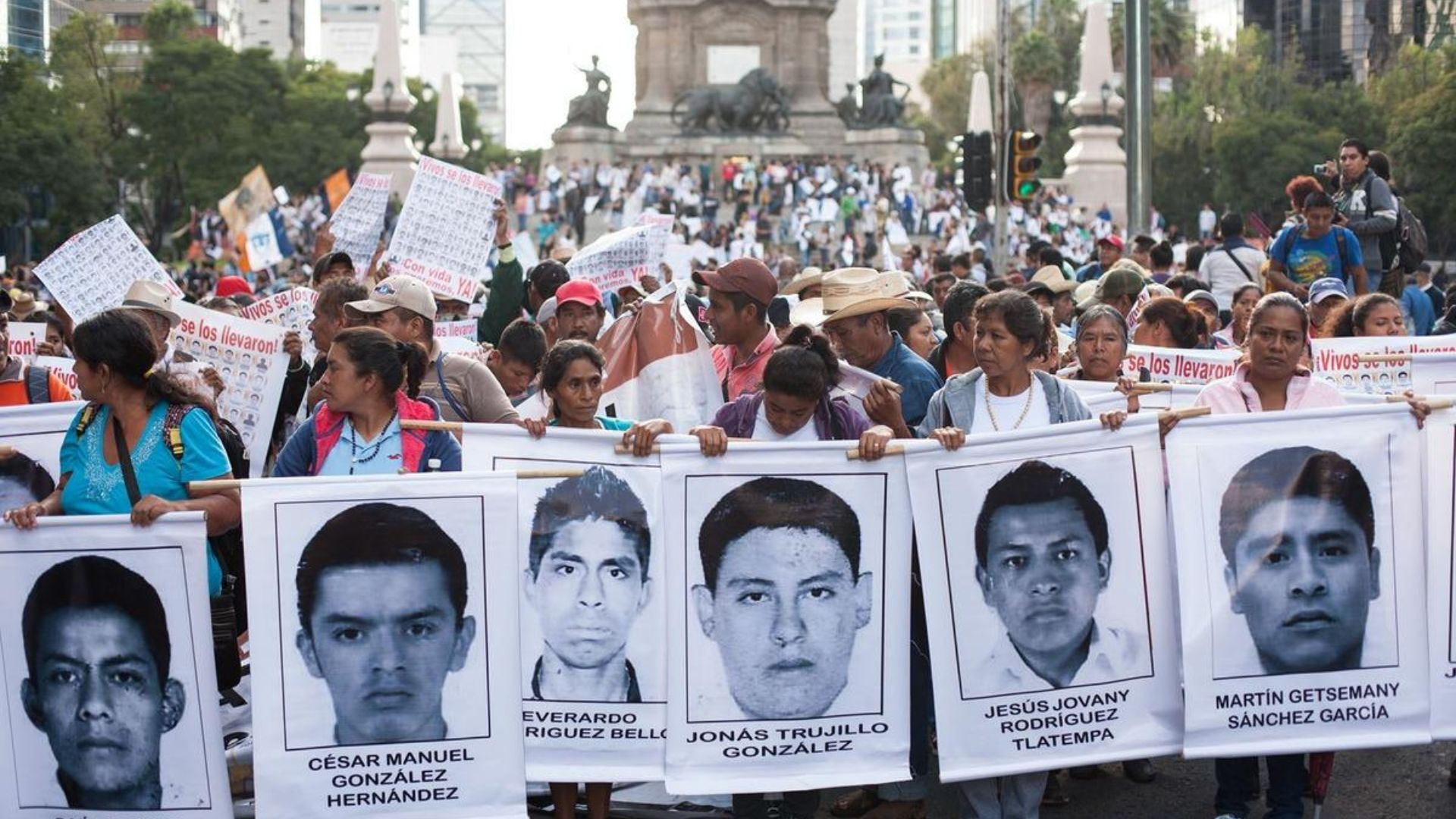 Ayotzinapa, la verdad histórica se desvanece en el aire. La importancia del GIEI.